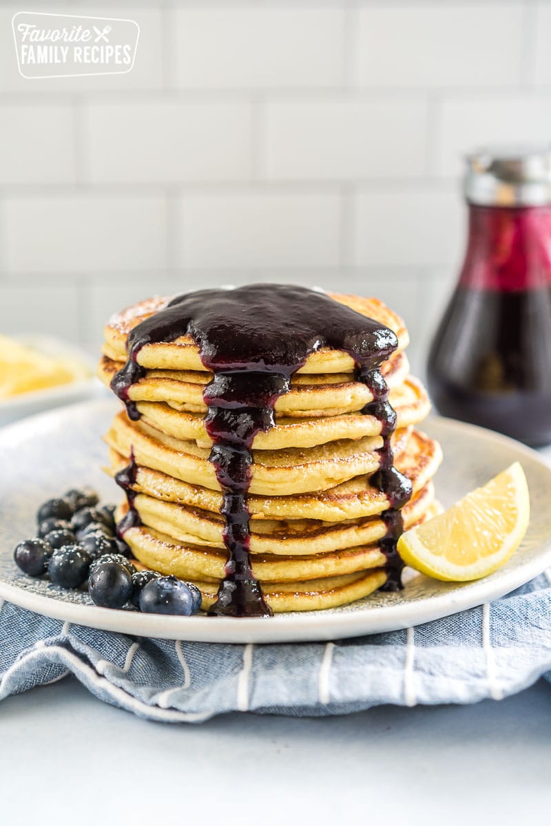 Easy Blueberry Syrup: Transform Breakfast, Desserts & Drinks